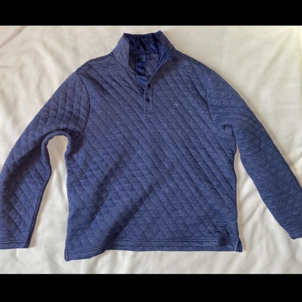Crown and Ivy Quilted Pullover
